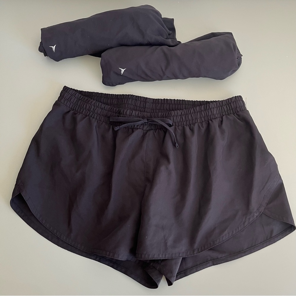 3 pairs!! 3” StretchTech Run Shorts Old Navy Active shortie running w/ underwear
